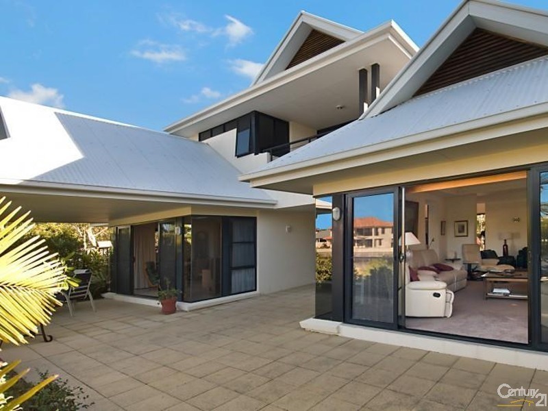 17 Nautilus Place, Twin Waters QLD 4564