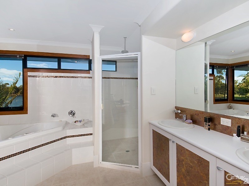 17 Nautilus Place, Twin Waters QLD 4564