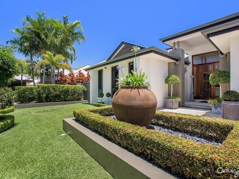 8 Karinya Place, Twin Waters QLD 4564