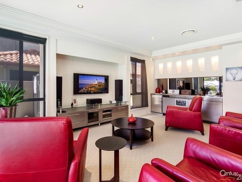 8 Karinya Place, Twin Waters QLD 4564