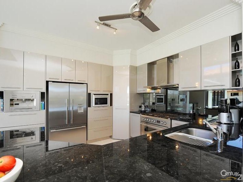 8 Karinya Place, Twin Waters QLD 4564