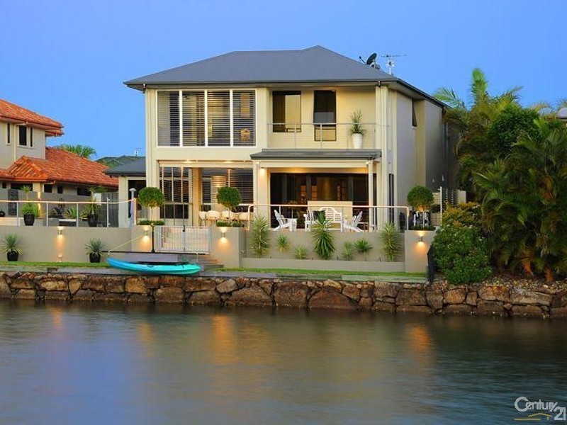 8 Karinya Place, Twin Waters QLD 4564