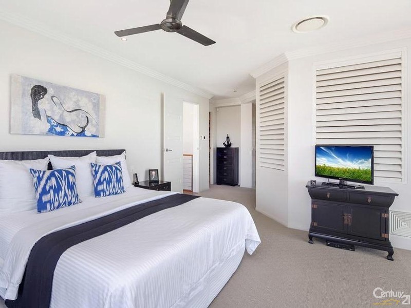 8 Karinya Place, Twin Waters QLD 4564