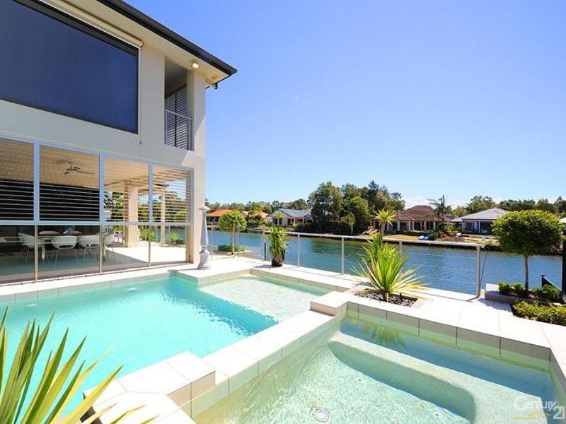 8 Karinya Place, Twin Waters QLD 4564