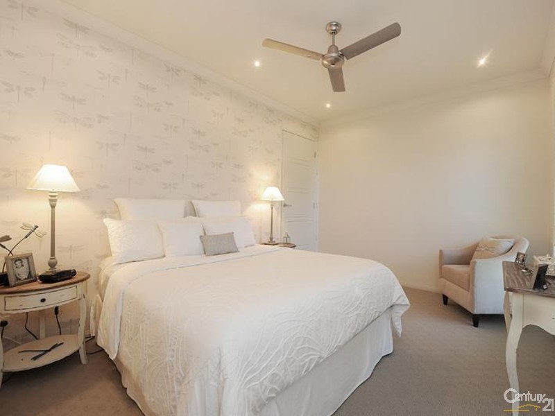 8 Karinya Place, Twin Waters QLD 4564