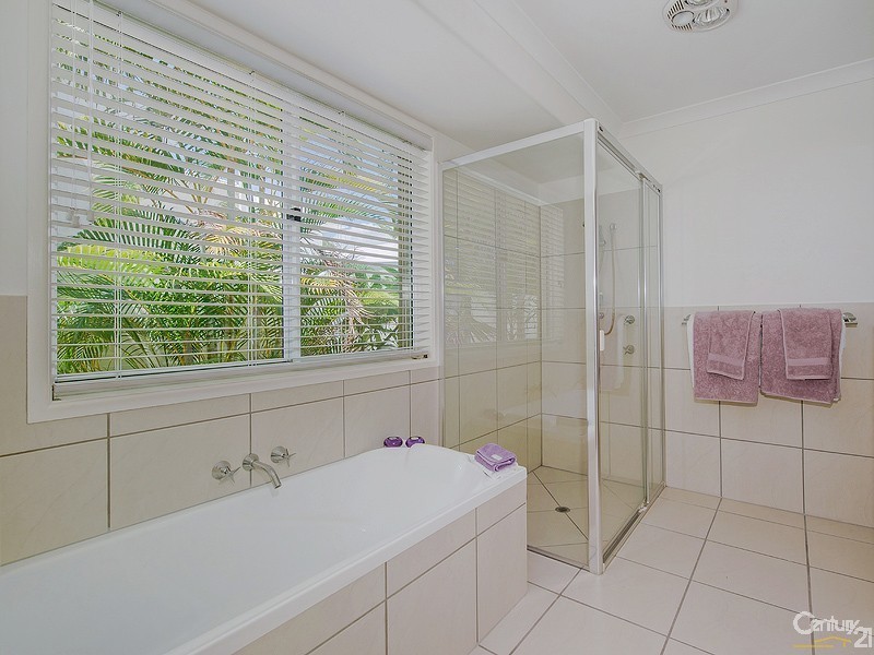 3 Parsons Bank Drive, Twin Waters QLD 4564