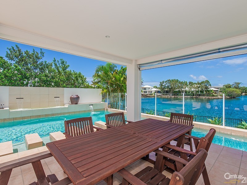 1 Waterfront Court, Twin Waters QLD 4564