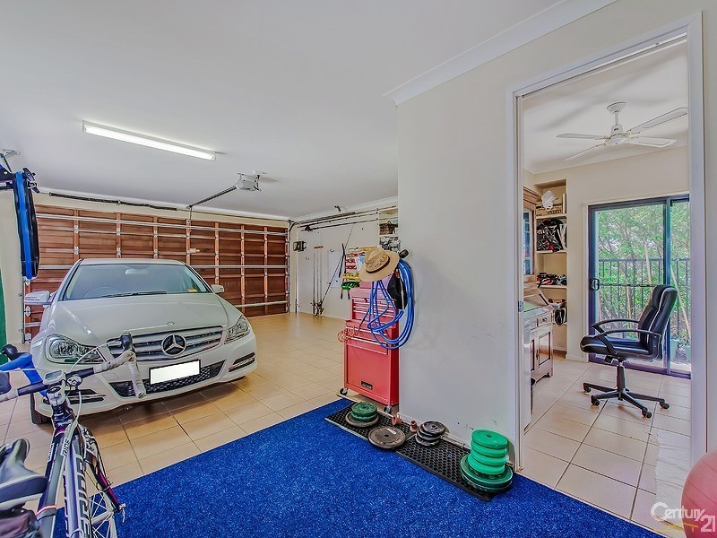 1 Waterfront Court, Twin Waters QLD 4564
