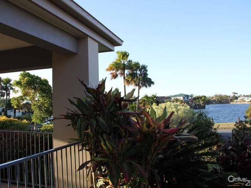 71 Stillwater Drive, Twin Waters QLD 4564