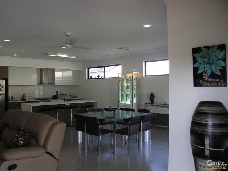 64 Anchorage Circuit, Twin Waters QLD 4564