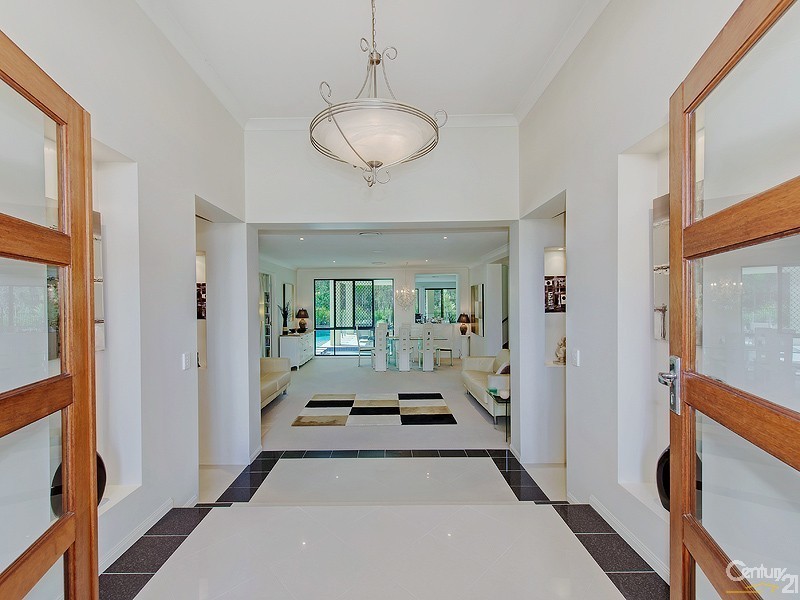 23 Hetherington Drive, Twin Waters QLD 4564