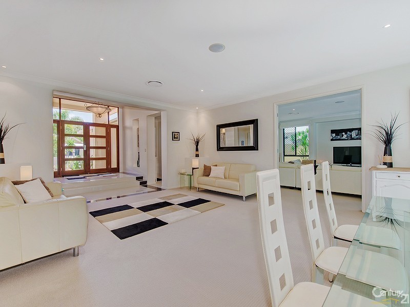 23 Hetherington Drive, Twin Waters QLD 4564