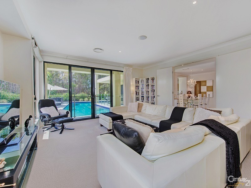 23 Hetherington Drive, Twin Waters QLD 4564