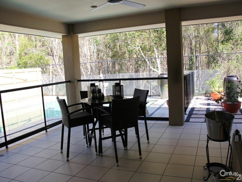 8 Peatling Lane, Twin Waters QLD 4564