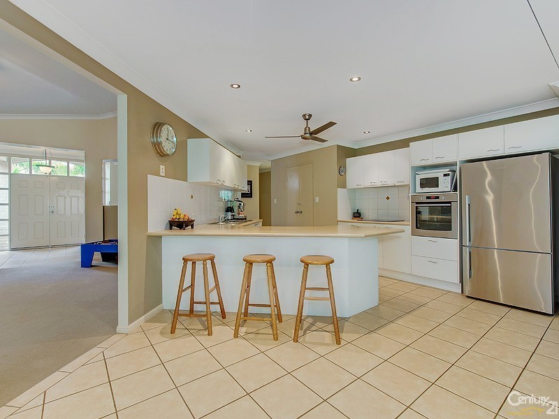 13 Stillwater Drive, Twin Waters QLD 4564