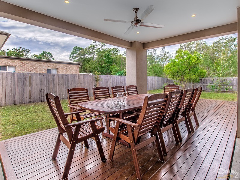 37 Ameen Circuit, Mudjimba QLD 4564