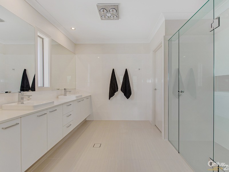 37 Ameen Circuit, Mudjimba QLD 4564