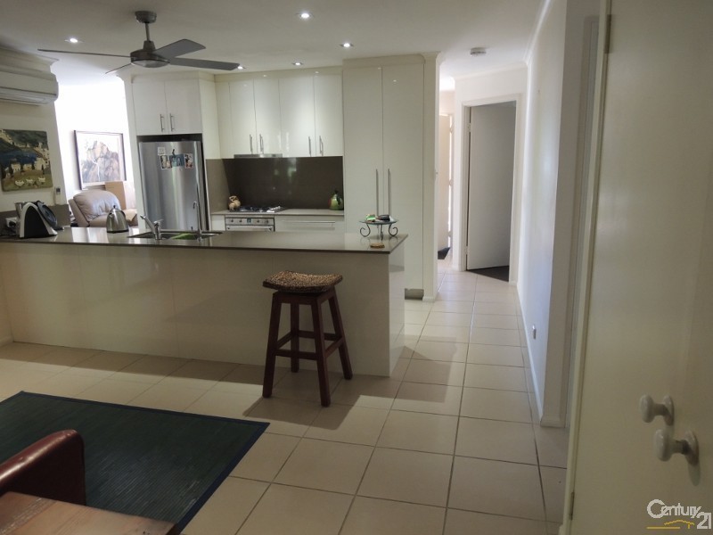 62 Boomba Street, Pacific Paradise QLD 4564