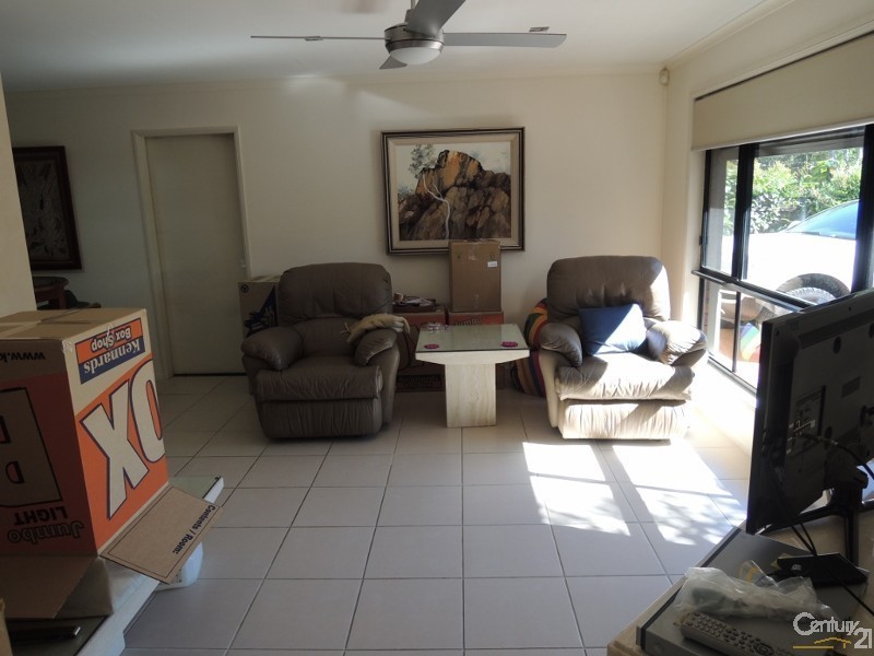 62 Boomba Street, Pacific Paradise QLD 4564