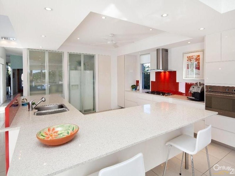 5 River Edge Court, Twin Waters QLD 4564