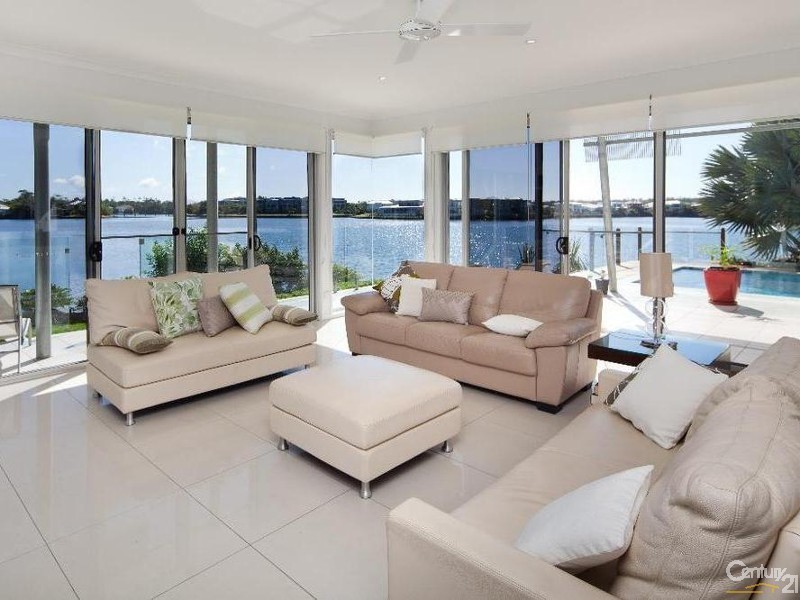 5 River Edge Court, Twin Waters QLD 4564