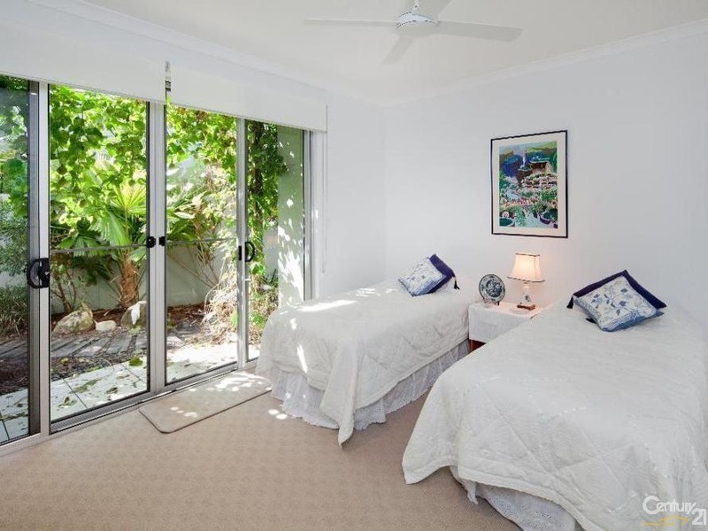 5 River Edge Court, Twin Waters QLD 4564