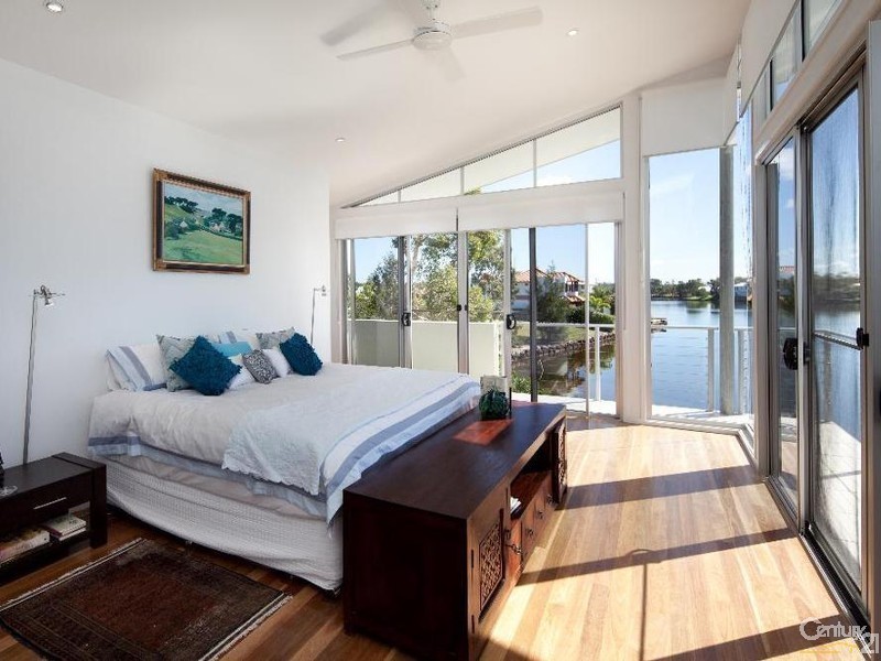 5 River Edge Court, Twin Waters QLD 4564
