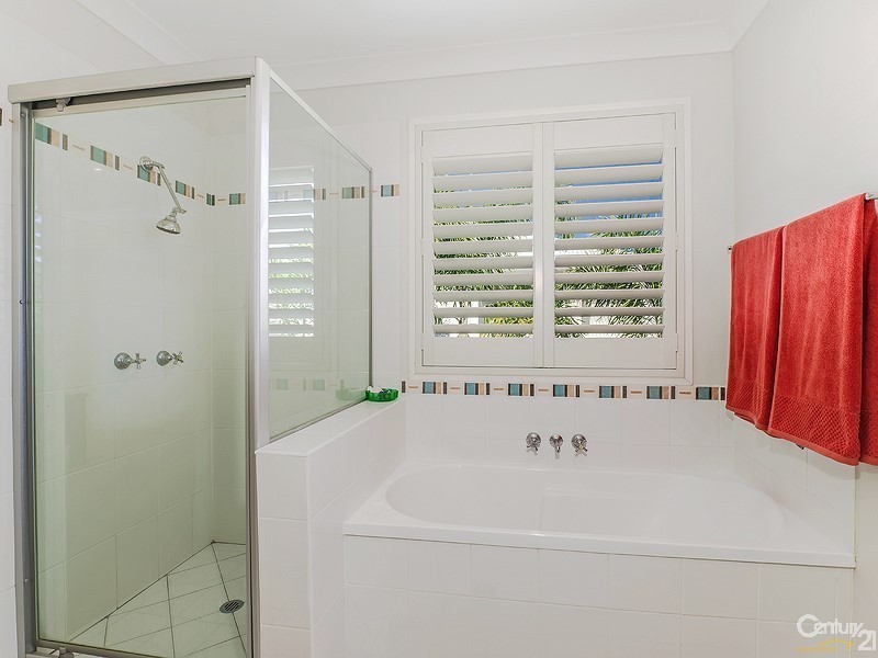 7 Sand Lane, Twin Waters QLD 4564