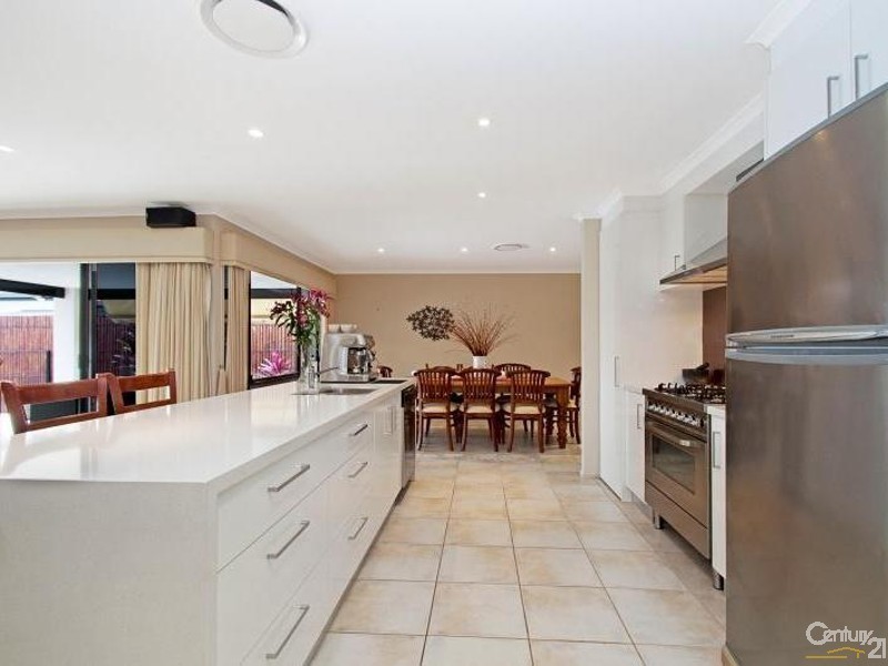 3 Glenwood Place, Twin Waters QLD 4564