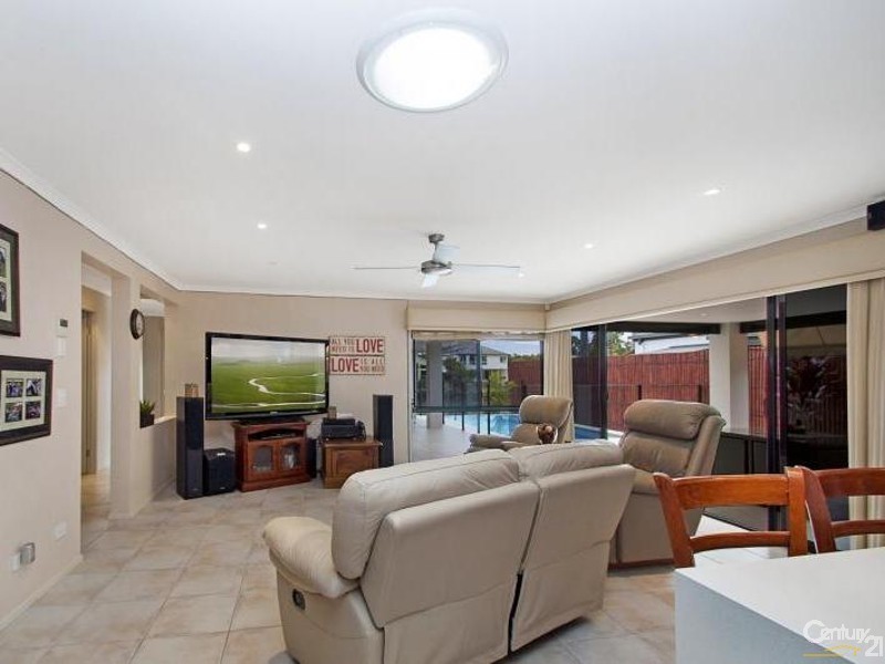 3 Glenwood Place, Twin Waters QLD 4564