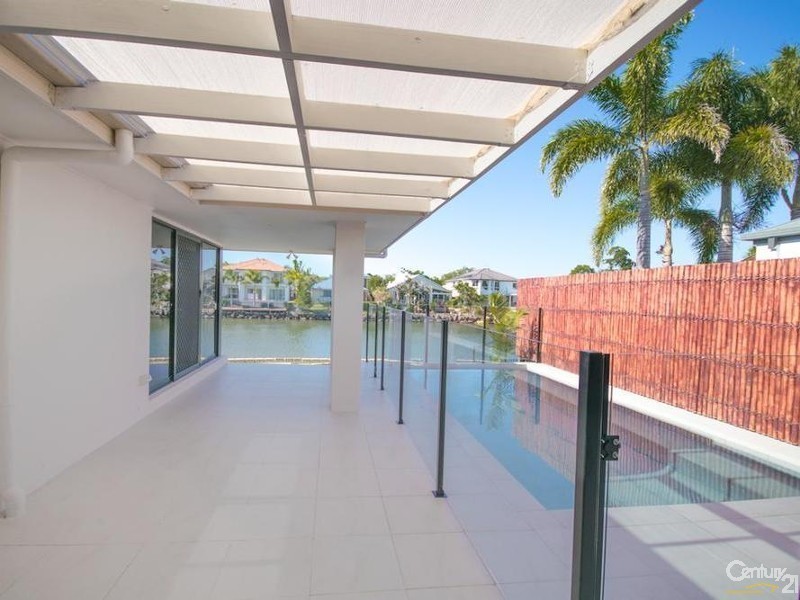 3 Glenwood Place, Twin Waters QLD 4564