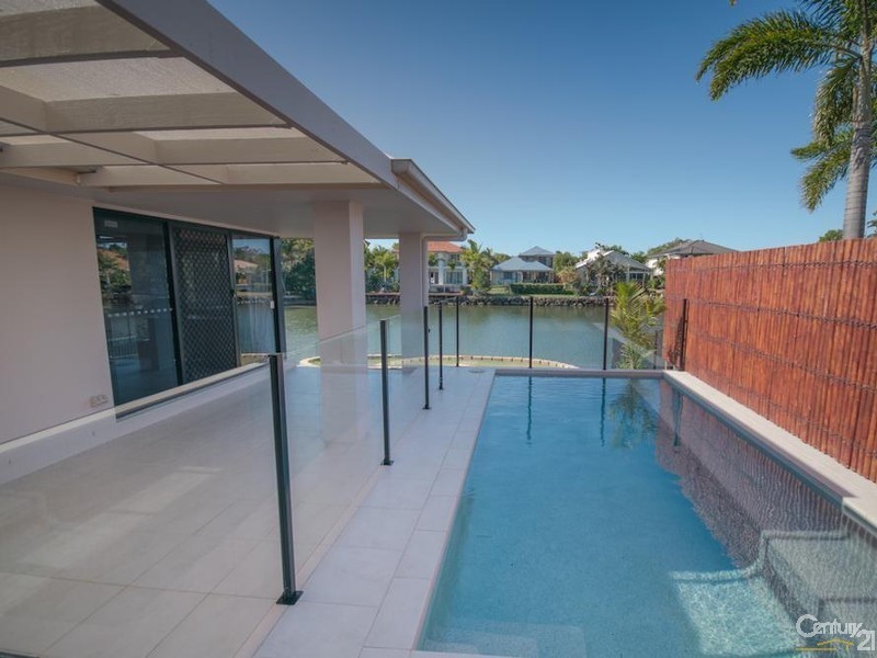 3 Glenwood Place, Twin Waters QLD 4564