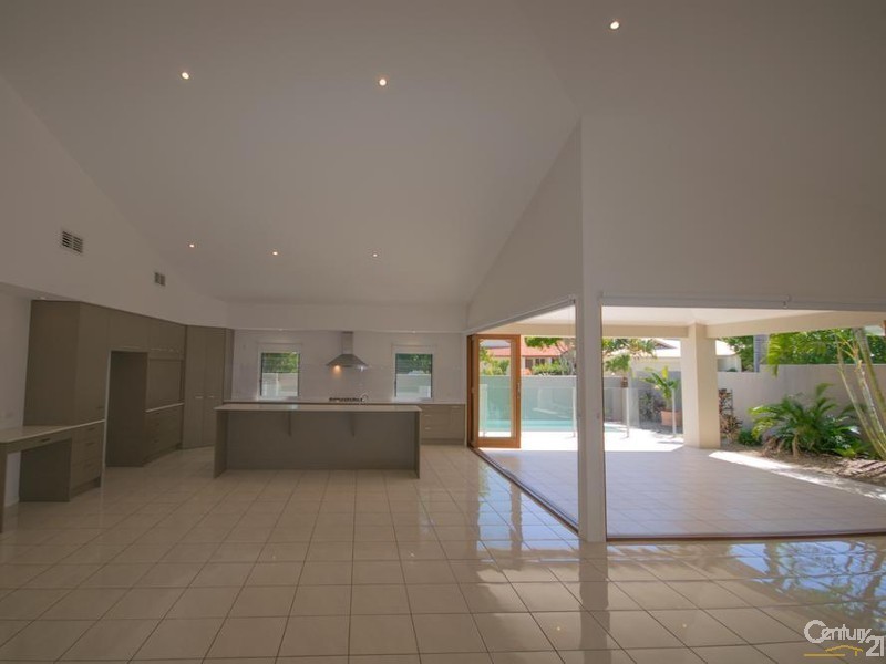 7 Parsons Bank Drive, Twin Waters QLD 4564