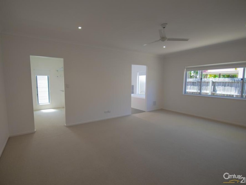 7 Parsons Bank Drive, Twin Waters QLD 4564