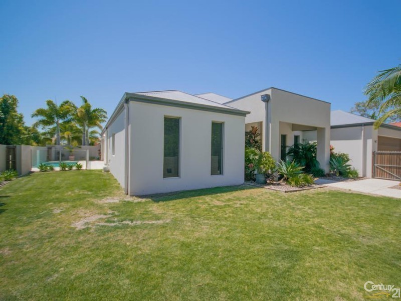 7 Parsons Bank Drive, Twin Waters QLD 4564