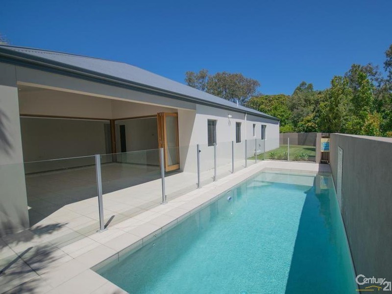 7 Parsons Bank Drive, Twin Waters QLD 4564