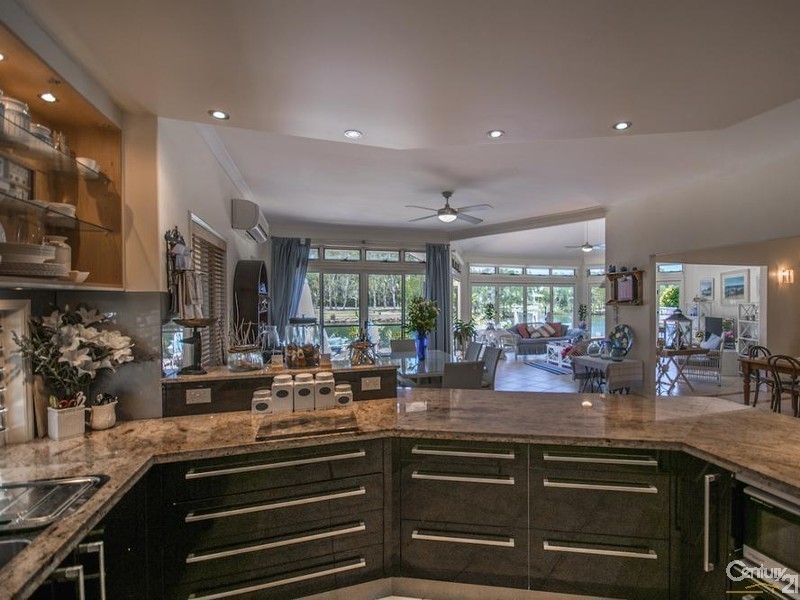 14 Spinifex Place, Twin Waters QLD 4564