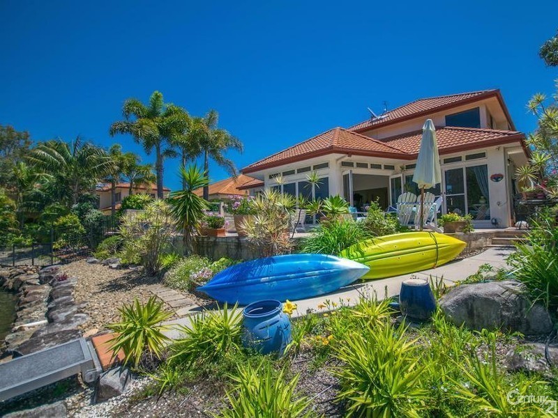 14 Spinifex Place, Twin Waters QLD 4564