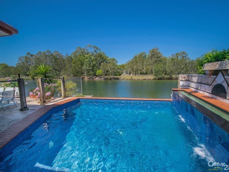 14 Spinifex Place, Twin Waters QLD 4564