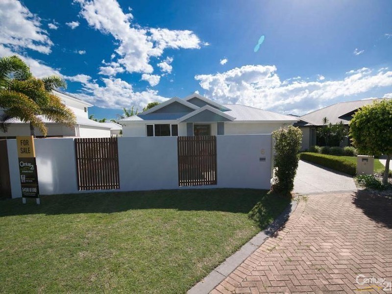 6 Oyster Court, Twin Waters QLD 4564