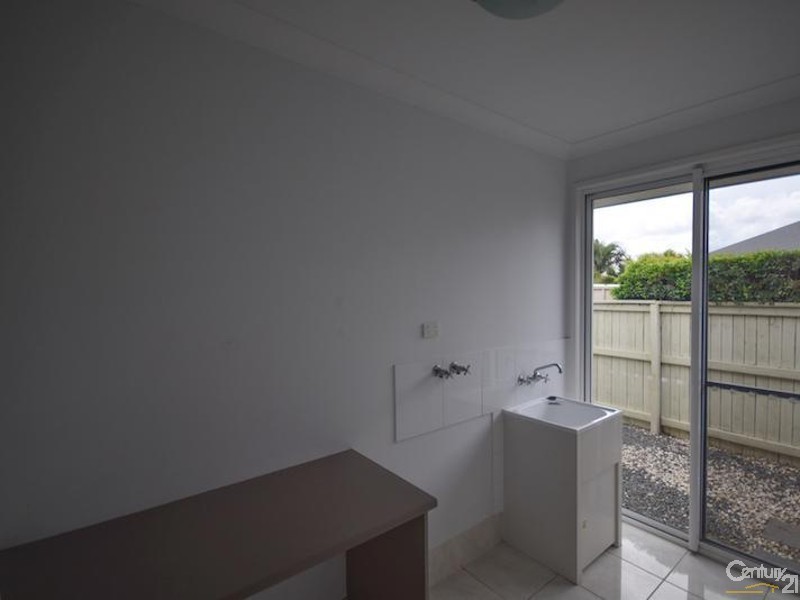 6 Oyster Court, Twin Waters QLD 4564