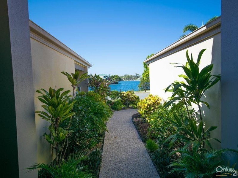 71 Stillwater Drive, Twin Waters QLD 4564