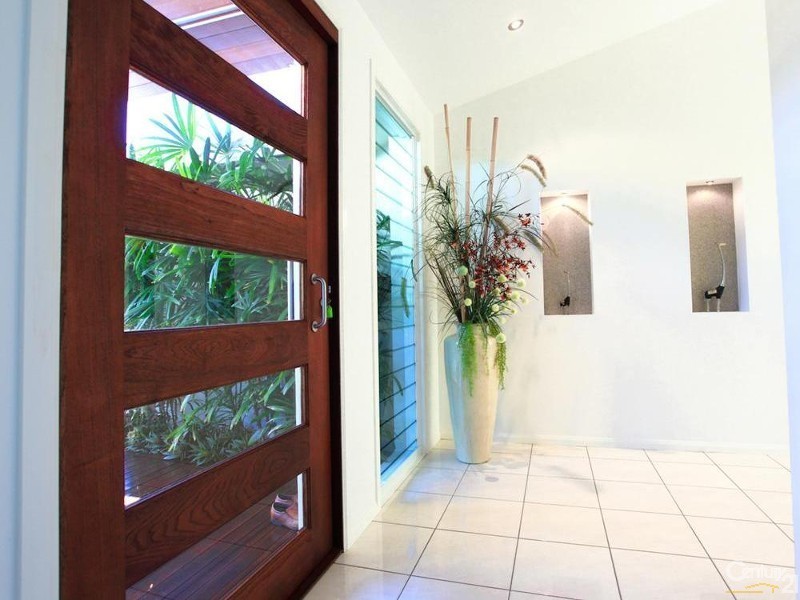 32 Stillwater Drive, Twin Waters QLD 4564