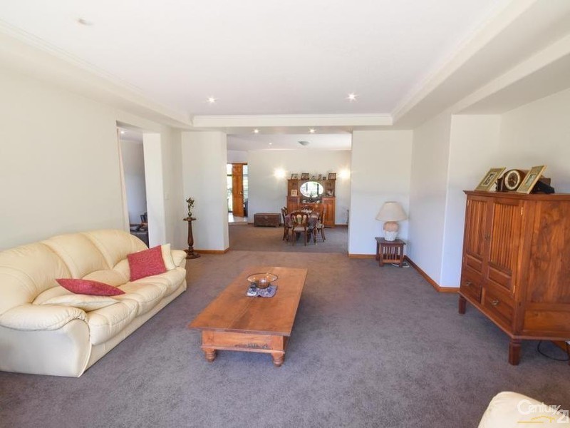 17 Nautilus Place, Twin Waters QLD 4564