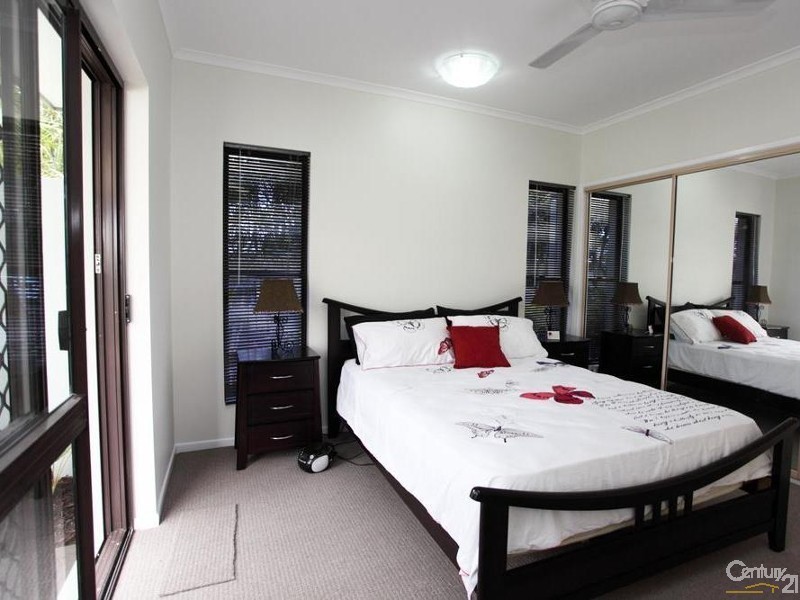 6 Petrie Avenue, Marcoola QLD 4564