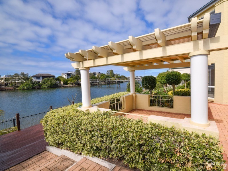 23 Tamarind Place, Twin Waters QLD 4564