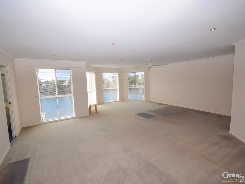 23 Tamarind Place, Twin Waters QLD 4564