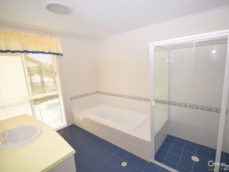 23 Tamarind Place, Twin Waters QLD 4564