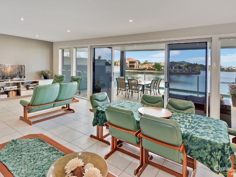 14 Staysail Place, Twin Waters QLD 4564