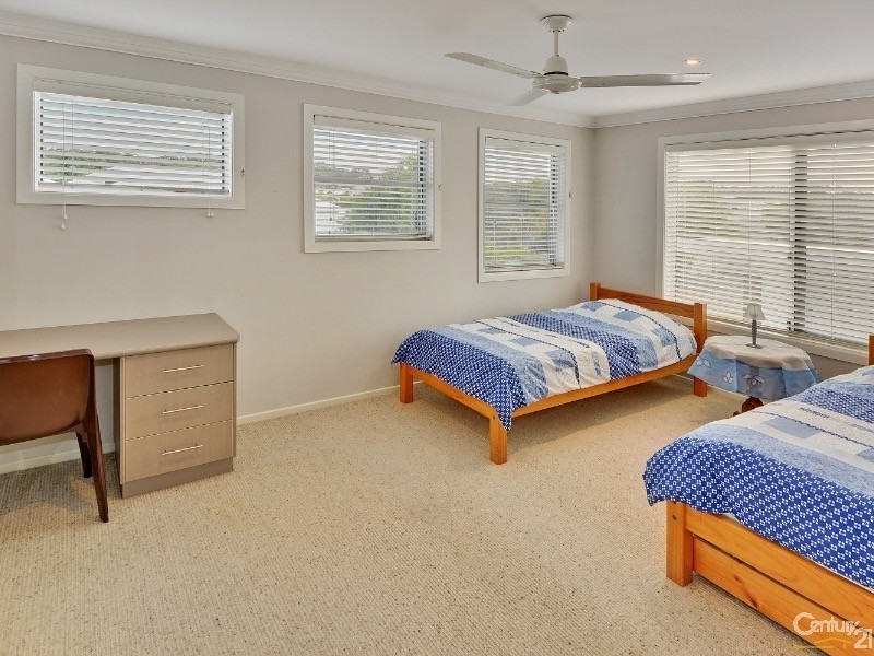 14 Staysail Place, Twin Waters QLD 4564